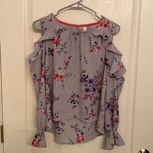 Xhilaration size M Cold shoulder dress top